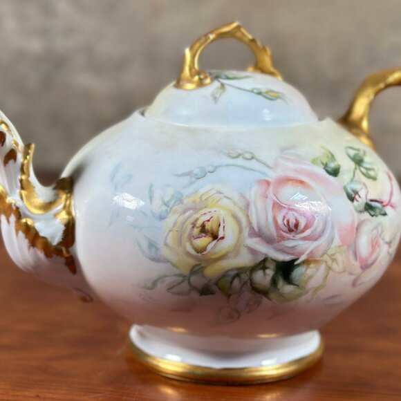 Antique T & V Limoges Teapot - 1896 - Picture 2 of 11